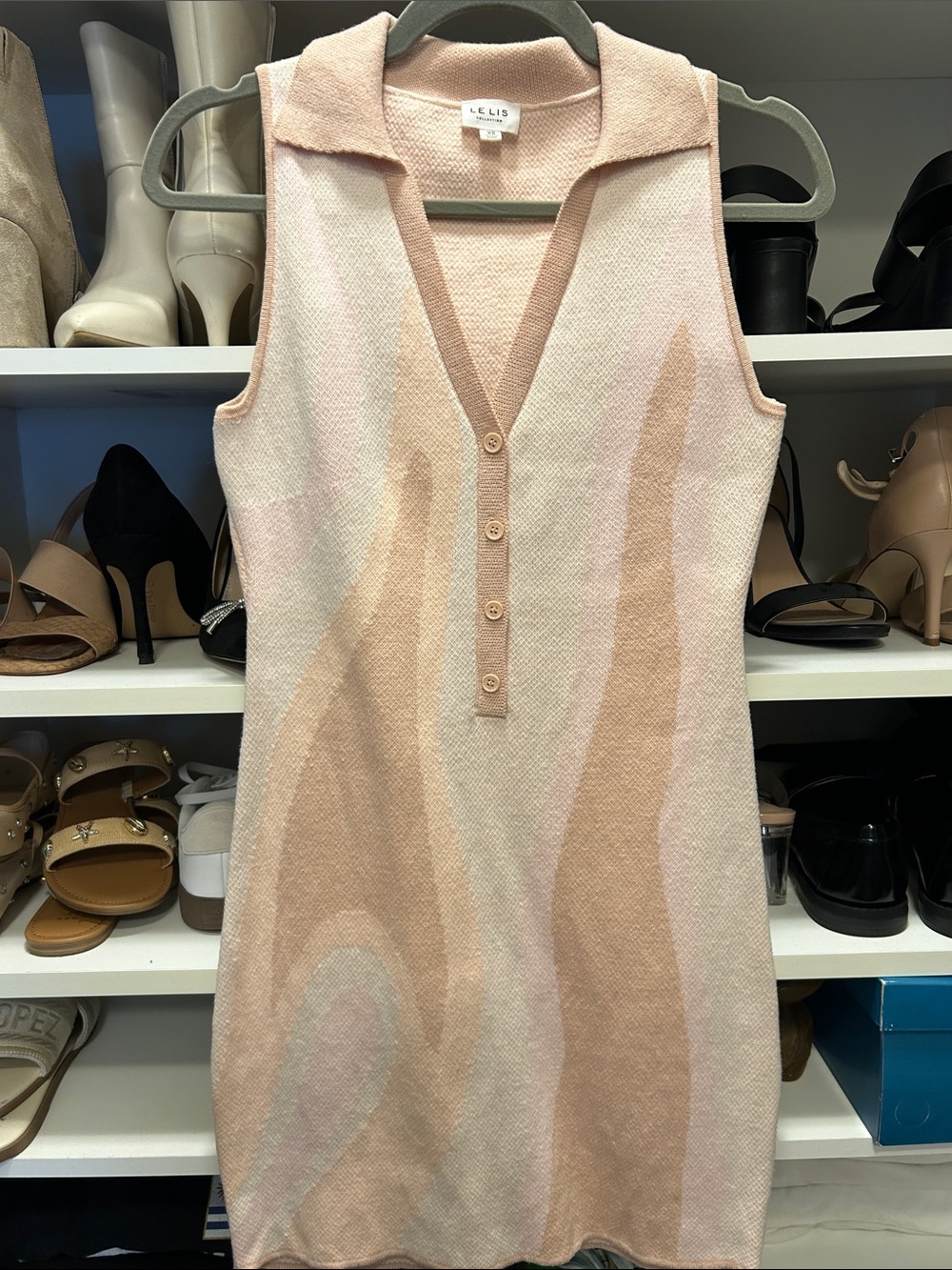 Le Lis Sleeveless Knit Midi Dress in Blush and Cream Swirl